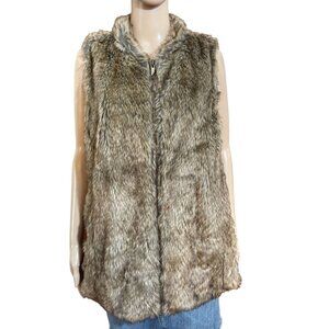 Maurices Plush Faux Fur Vest in Brown and Gray